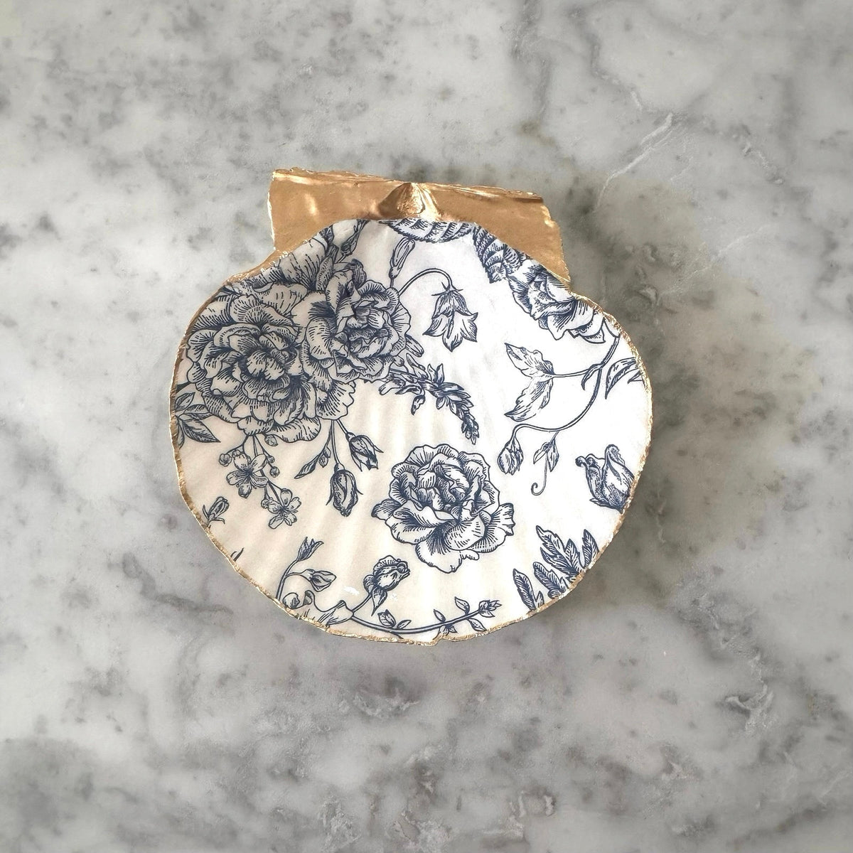 Navy Rose Scallop Shell Trinket Dish, Blue and White Ring Dish, Grandmillennial Decor, Something Blue, Bridesmaid Gift