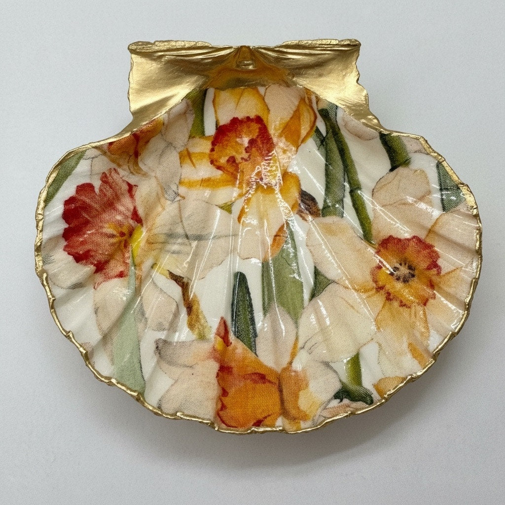 Daffodil Floral Scallop Shell Ring Dish