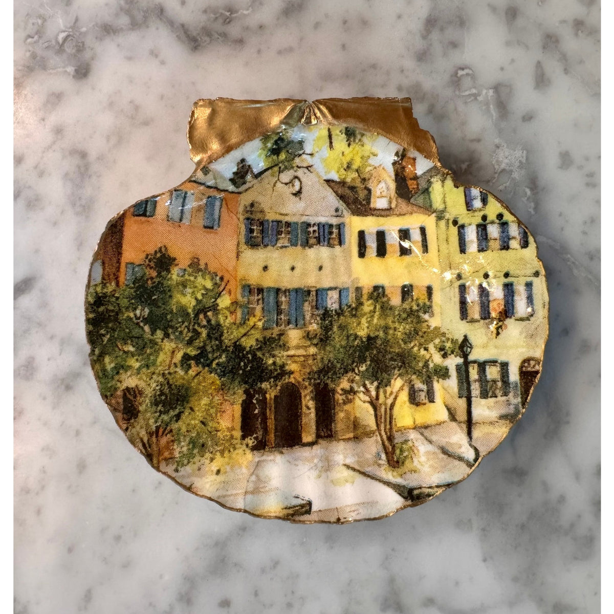 Charleston Rainbow Row Scallop Shell Ring Dish