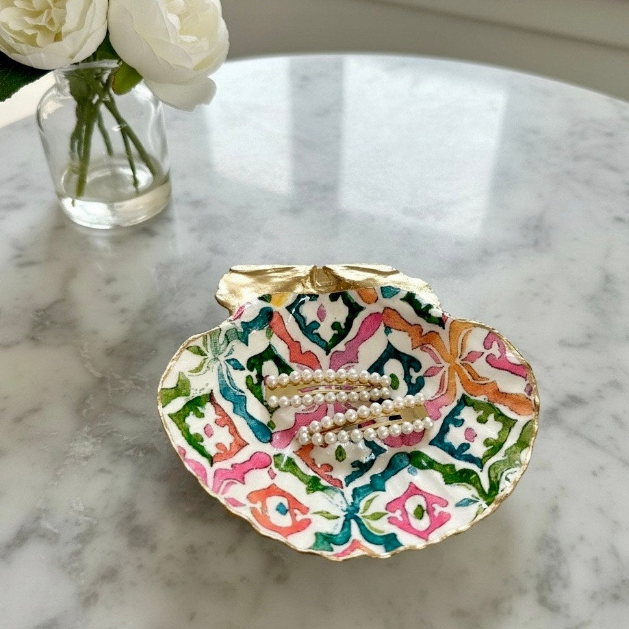 Colorful Chinoiserie Floral Scallop Shell Ring Dish