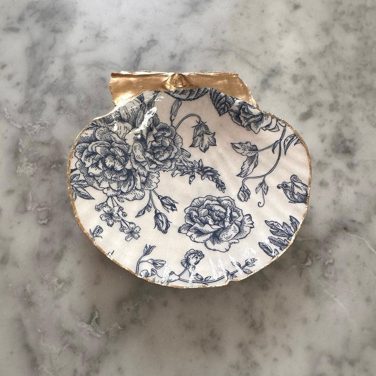 Navy Rose Scallop Shell Trinket Dish, Blue and White Ring Dish, Grandmillennial Decor, Something Blue, Bridesmaid Gift